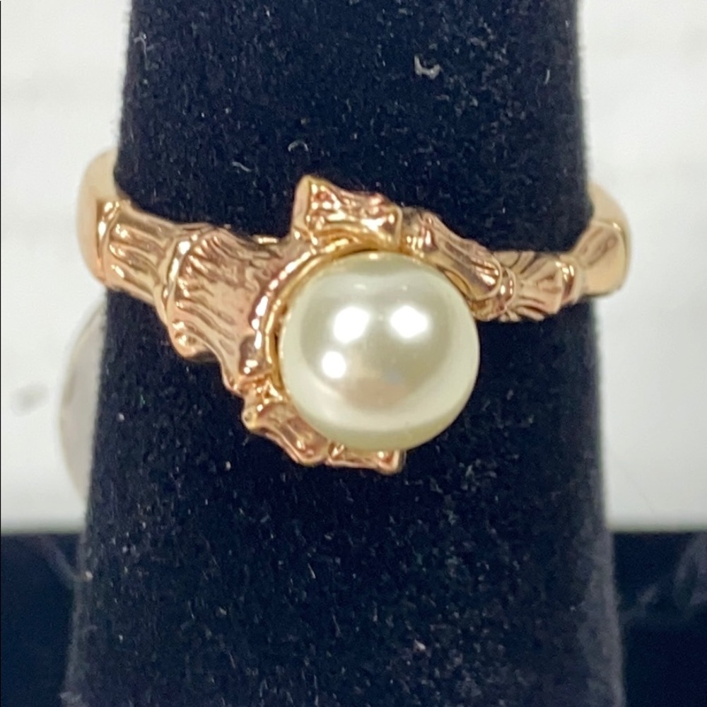 Vintage Faux Pearl Gold Tone Ring